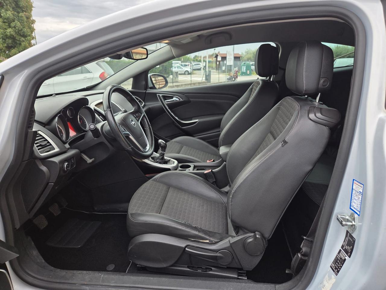Opel Astra GTC 2.0 CDTI 165CV S&S 3 porte Cosmo S