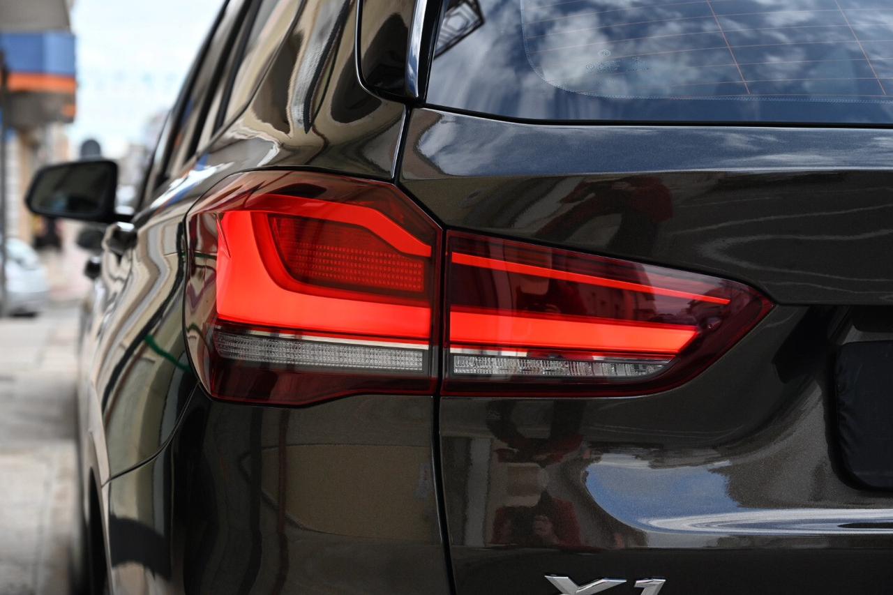 Bmw X1 xDrive 20d Advantage TETTO