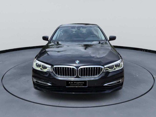 BMW 520 Serie 5(G30/31/F90) - d Luxury