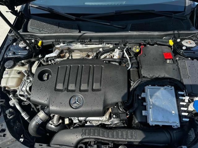MERCEDES-BENZ A 200 Automatic Sport