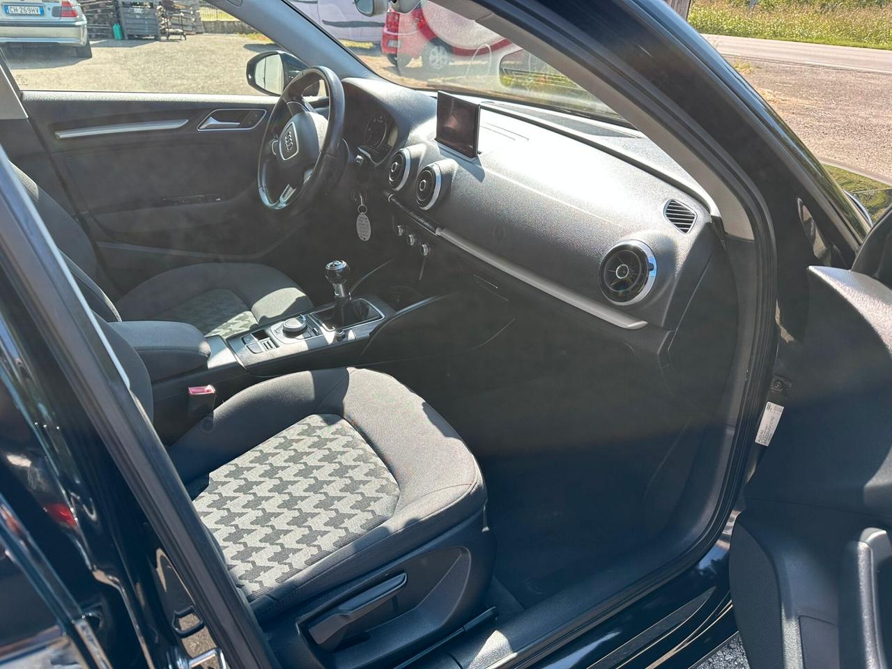 Audi A3 1.6 TDI clean diesel Ambition