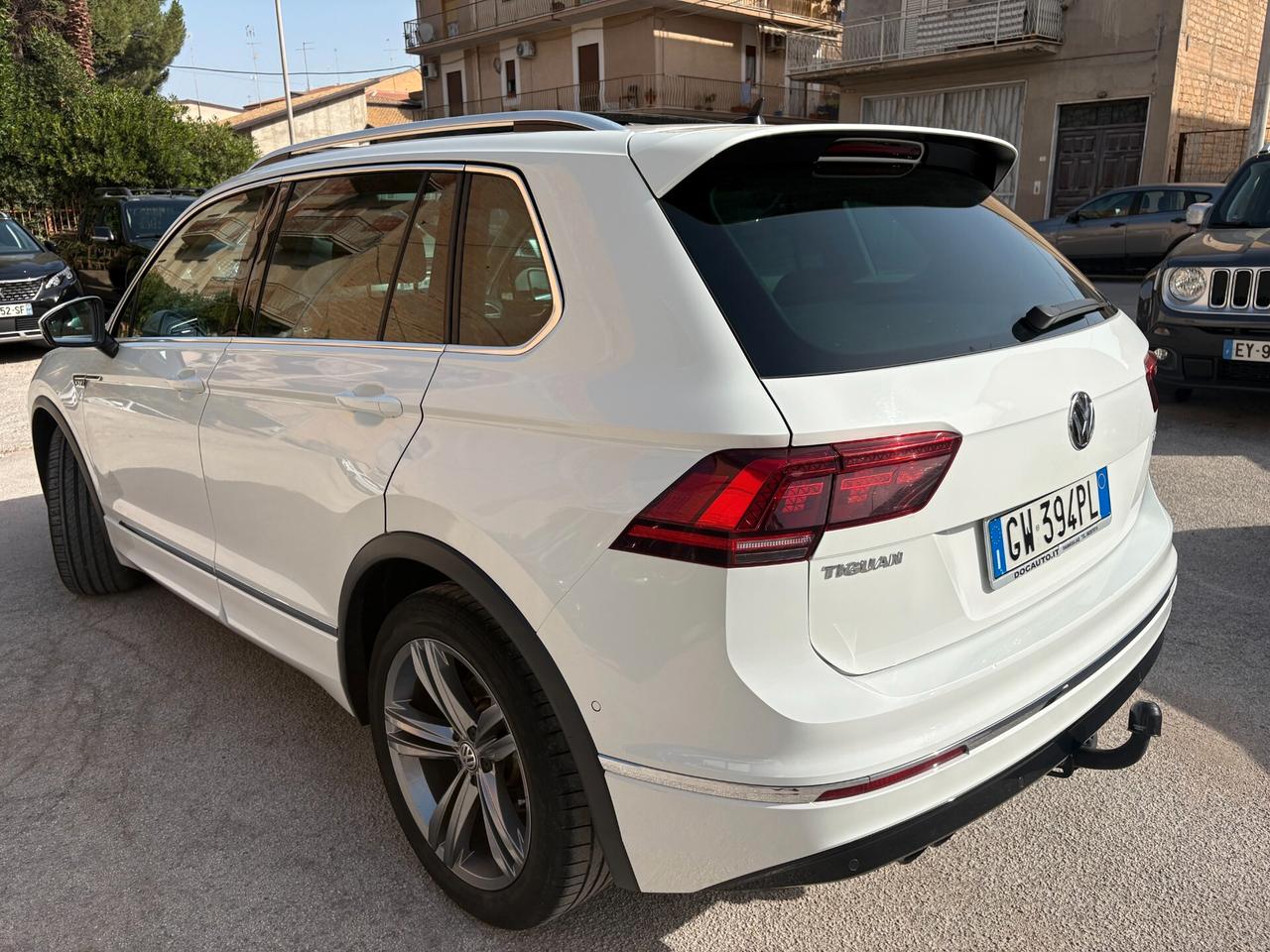 Volkswagen Tiguan 2.0 TDI SCR DSG R-LINE