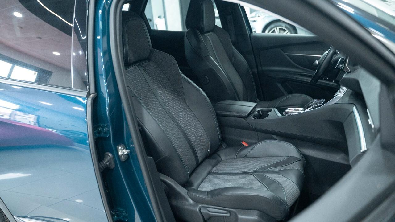 Peugeot 3008 1.5 BLUEHDI ALLURE PACK EAT8 SES 131 CV AUTO VIRTU