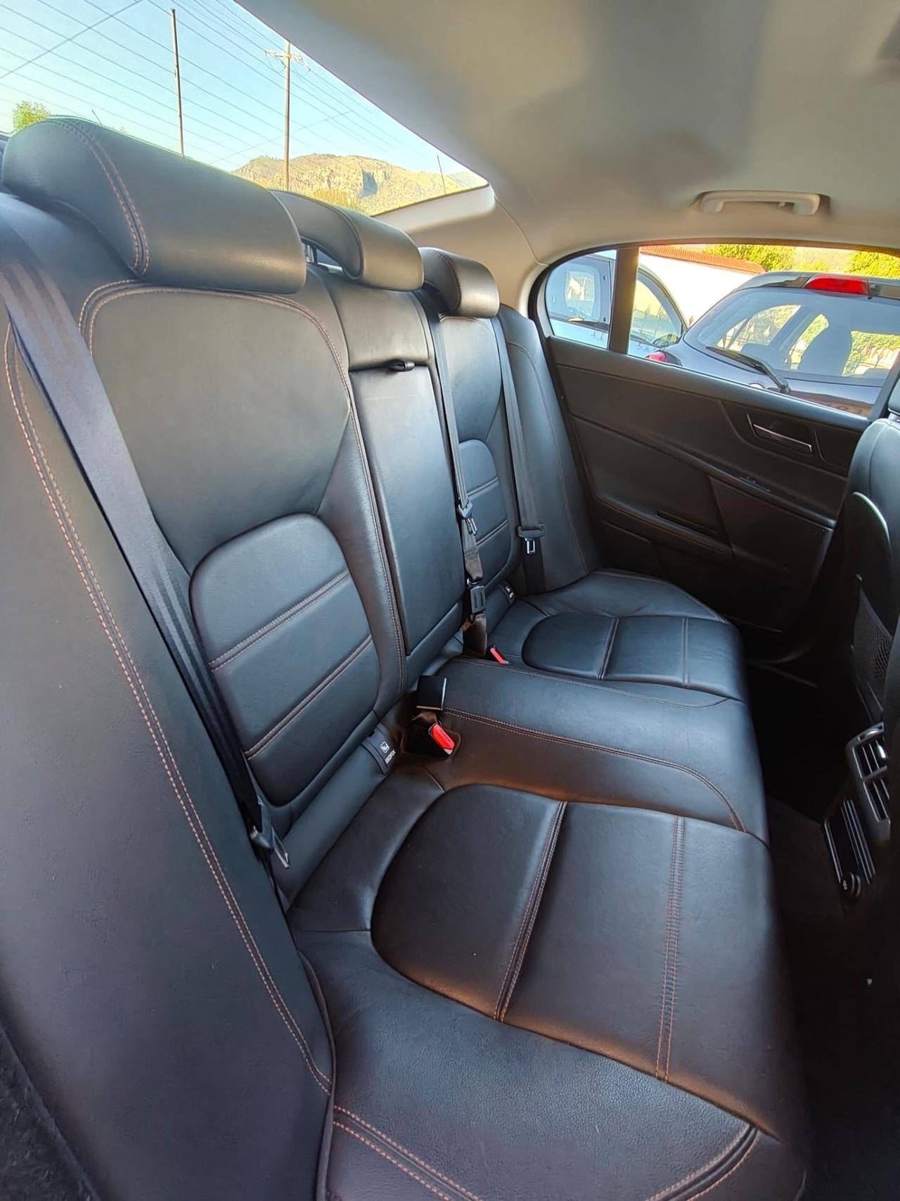 Jaguar XE 2.0 D Turbo 180CV aut. Portfolio km 129 mila permute e finanziamenti