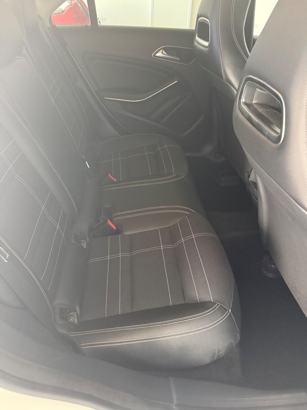 Mercedes-benz CLA 220 CDI Automatic Premium
