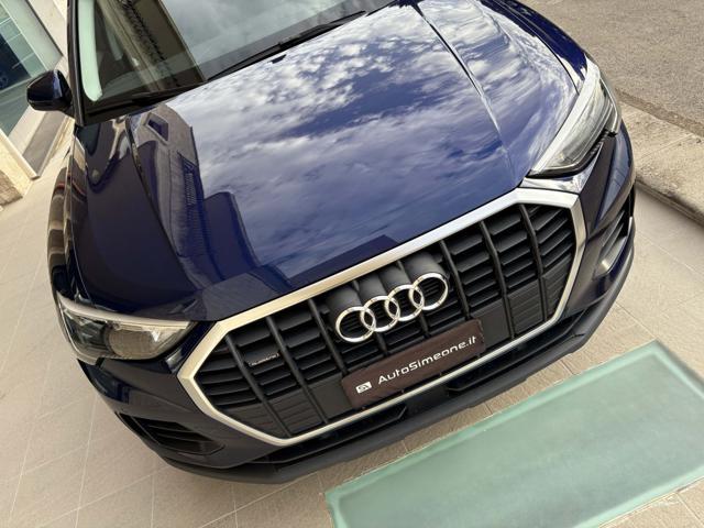 AUDI Q3 35 TDI quattro S tronic Business COCKPIT