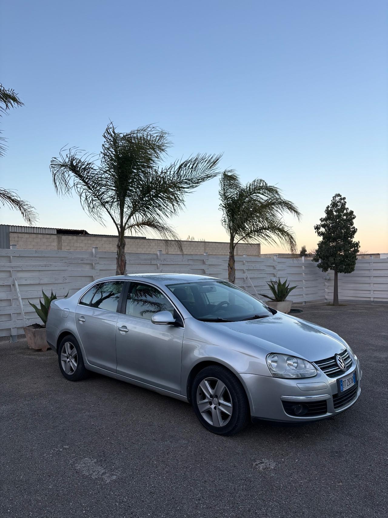 Volkswagen Jetta 1.9 diesel tagliando e distribuzione eseguiti