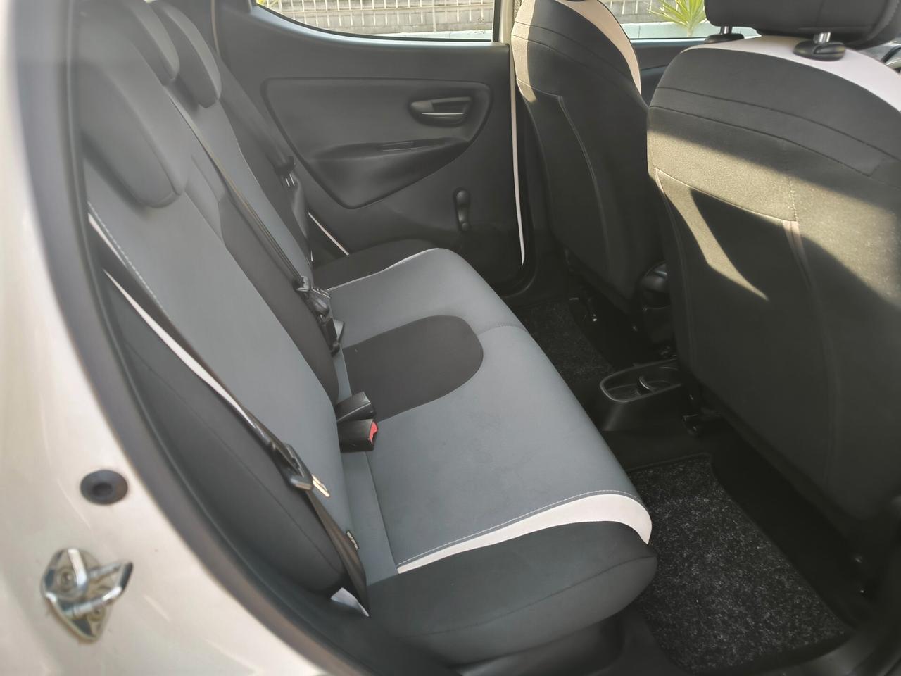 Lancia Ypsilon 1.2 GPL Ecochic Elefantino