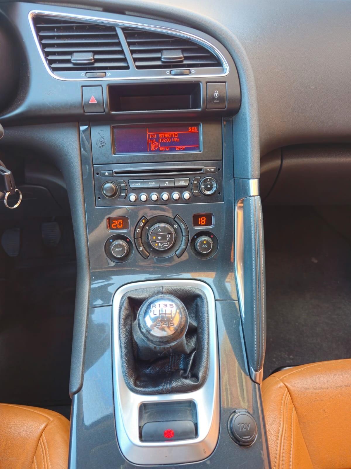 Peugeot 3008 1.6 HDi 112CV Tecno