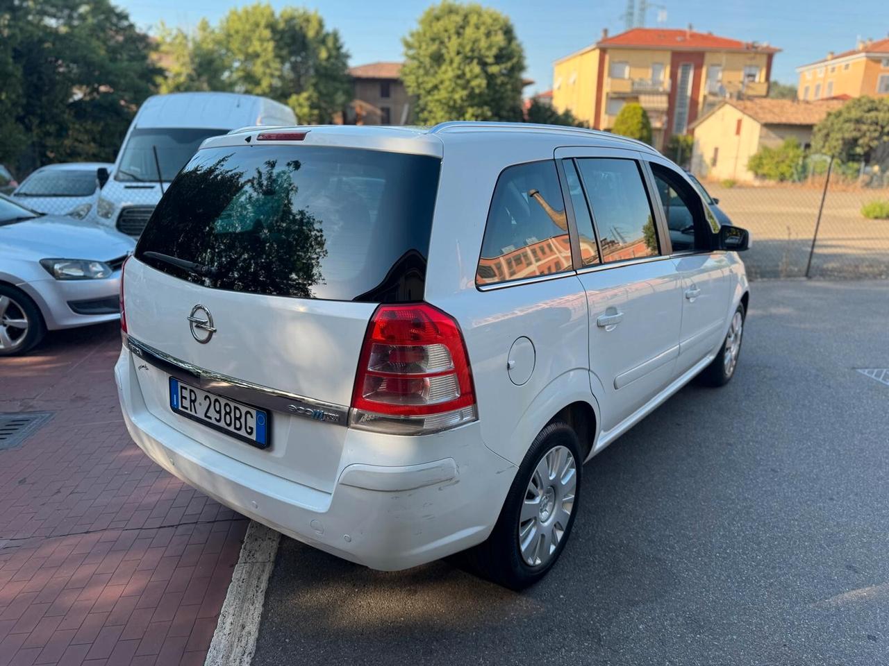 Opel Zafira Anno 2013 1.6 Benz/Metano 7 POSTI