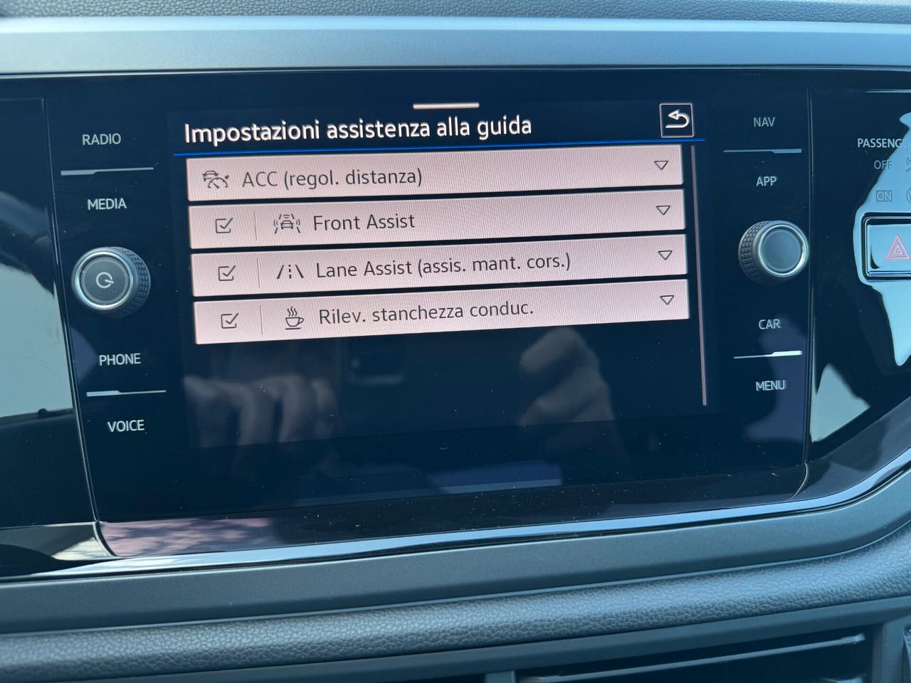 Volkswagen Taigo 1.0 tsi R-Line 115cv dsg / NO VINCOLI / TETTO /18