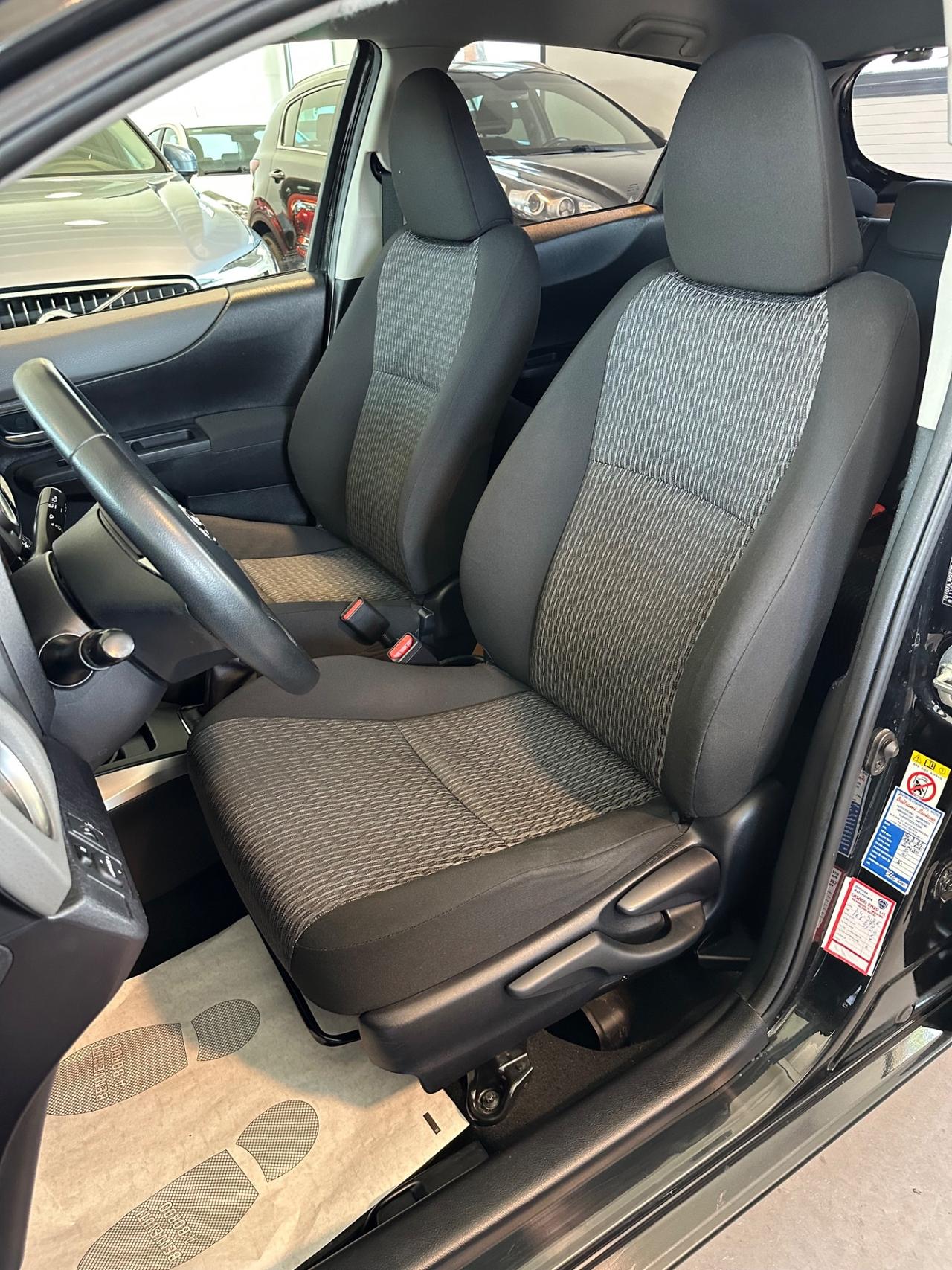 Toyota Yaris 1.4 D-4D 5 porte Lounge