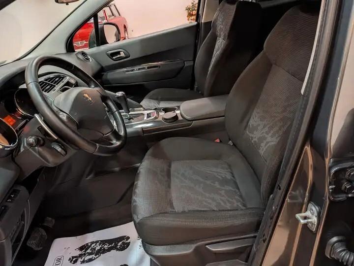 Peugeot 3008 1.6 HDi 110CV cambio robotizzato Premium