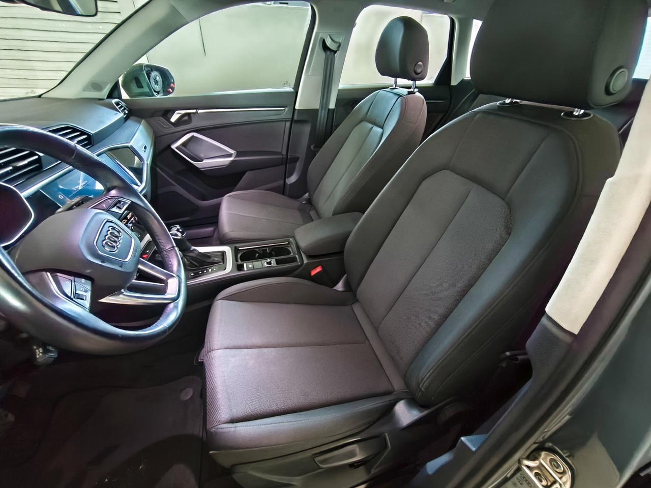 Audi Q3 35 TDI S tronic Business Advanced