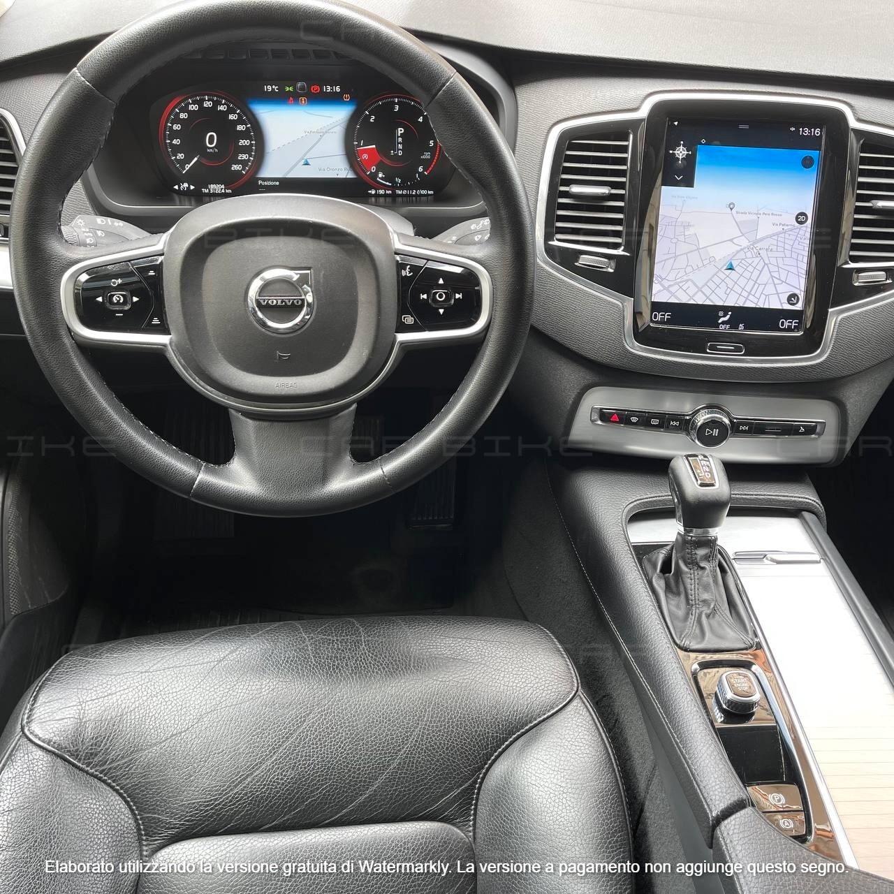 Volvo XC90 D5 AWD Geartronic 7 posti Momentum