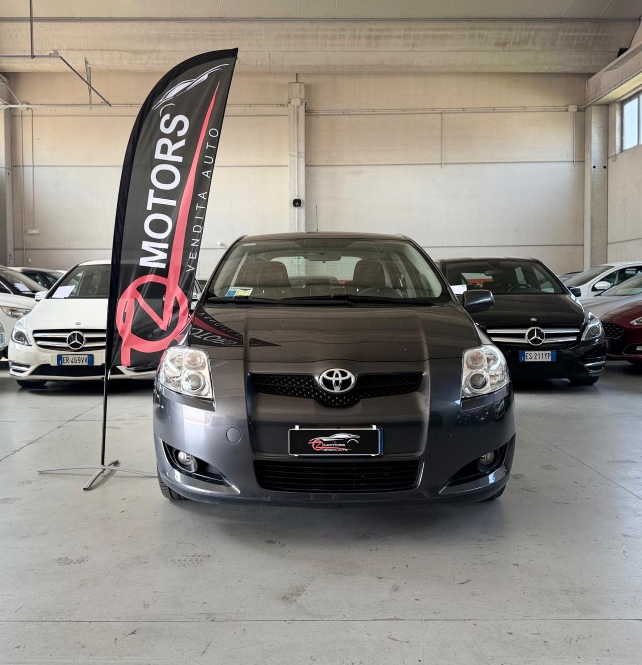Toyota Auris 2.0 D-4D DPF 5 porte Sol NEOPATENTATI