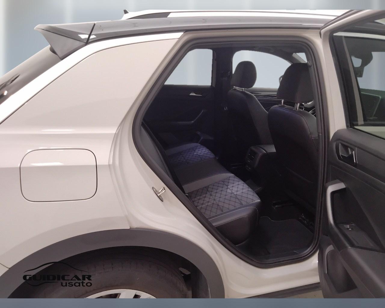 VOLKSWAGEN T-Roc I 2022 - T-Roc 1.0 tsi R-Line 110cv