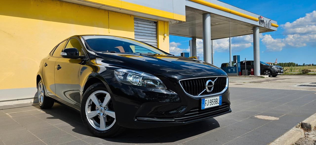 Volvo V40 D2 Business