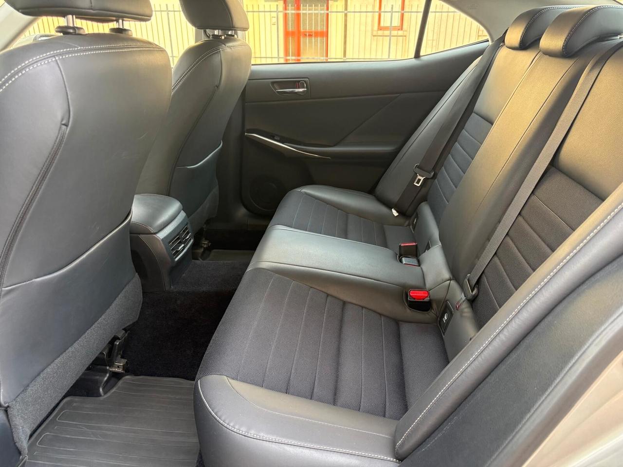 Lexus IS 300 300H EXECUTIVE AUTOMATIC