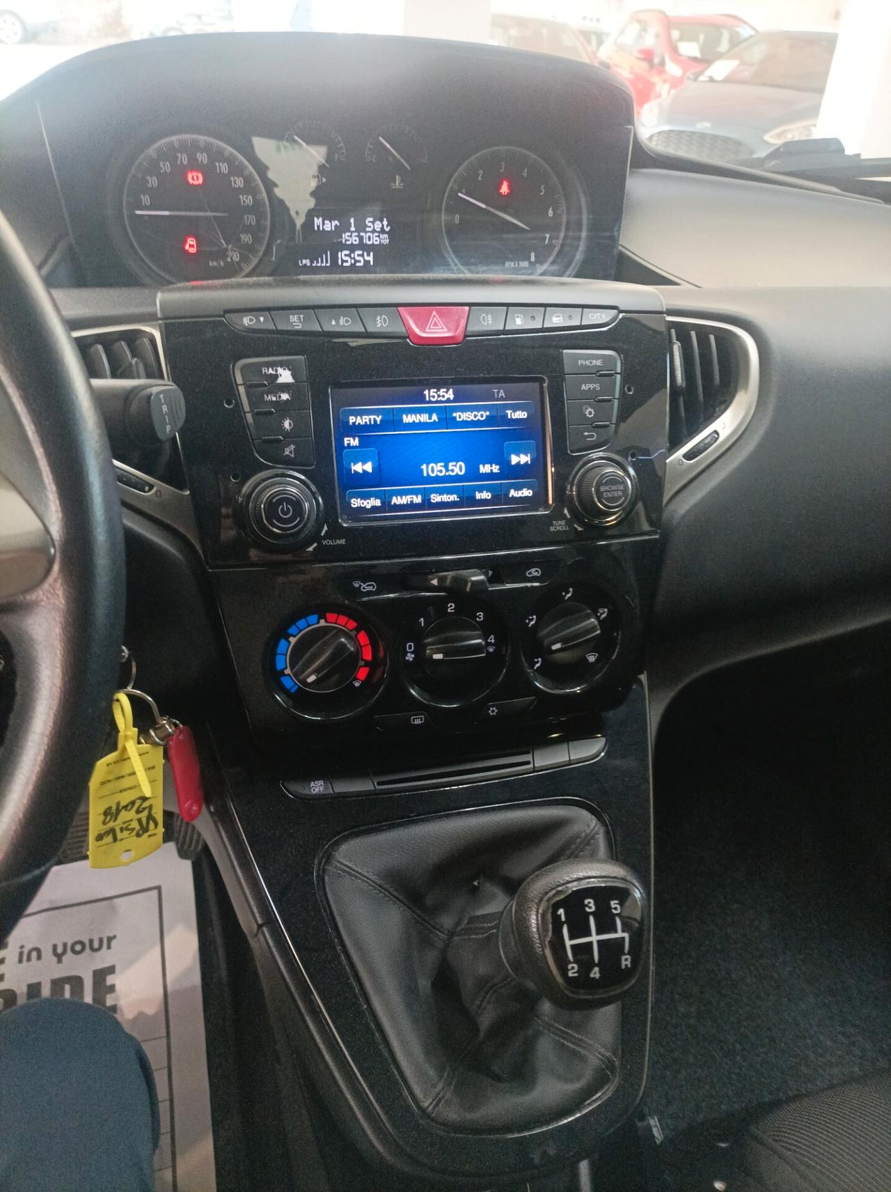 Lancia Ypsilon 1.2 69 CV 5 porte GPL - 2018-Distr ok
