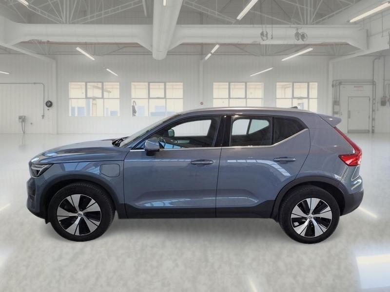 VOLVO XC40 T4 RECHARGE PLUG-IN AUTO CORE SUV