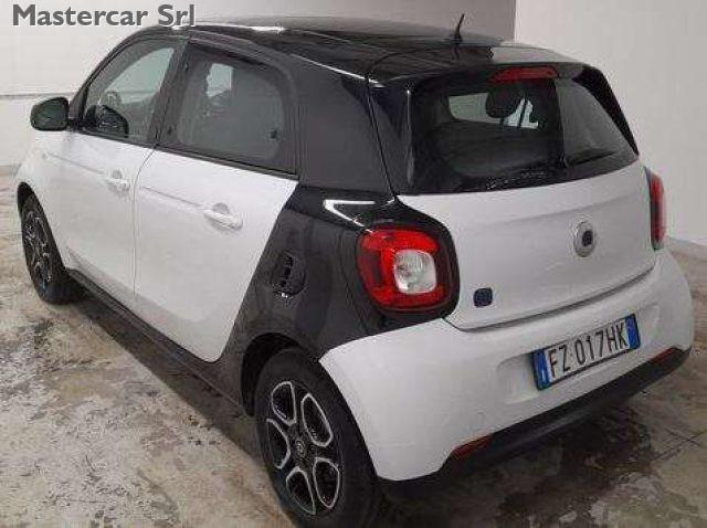 SMART ForFour NEOPATENTATI Forfour eq Passion my19 TG : FZ017HK