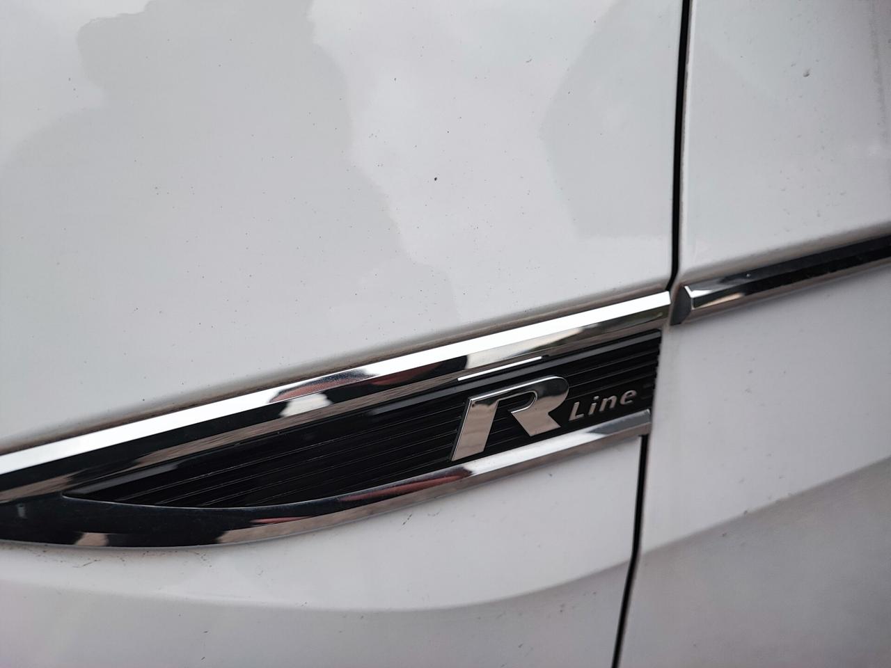 Volkswagen T-Cross 1.0 TSI 115 CV DSG R LINE EDITION