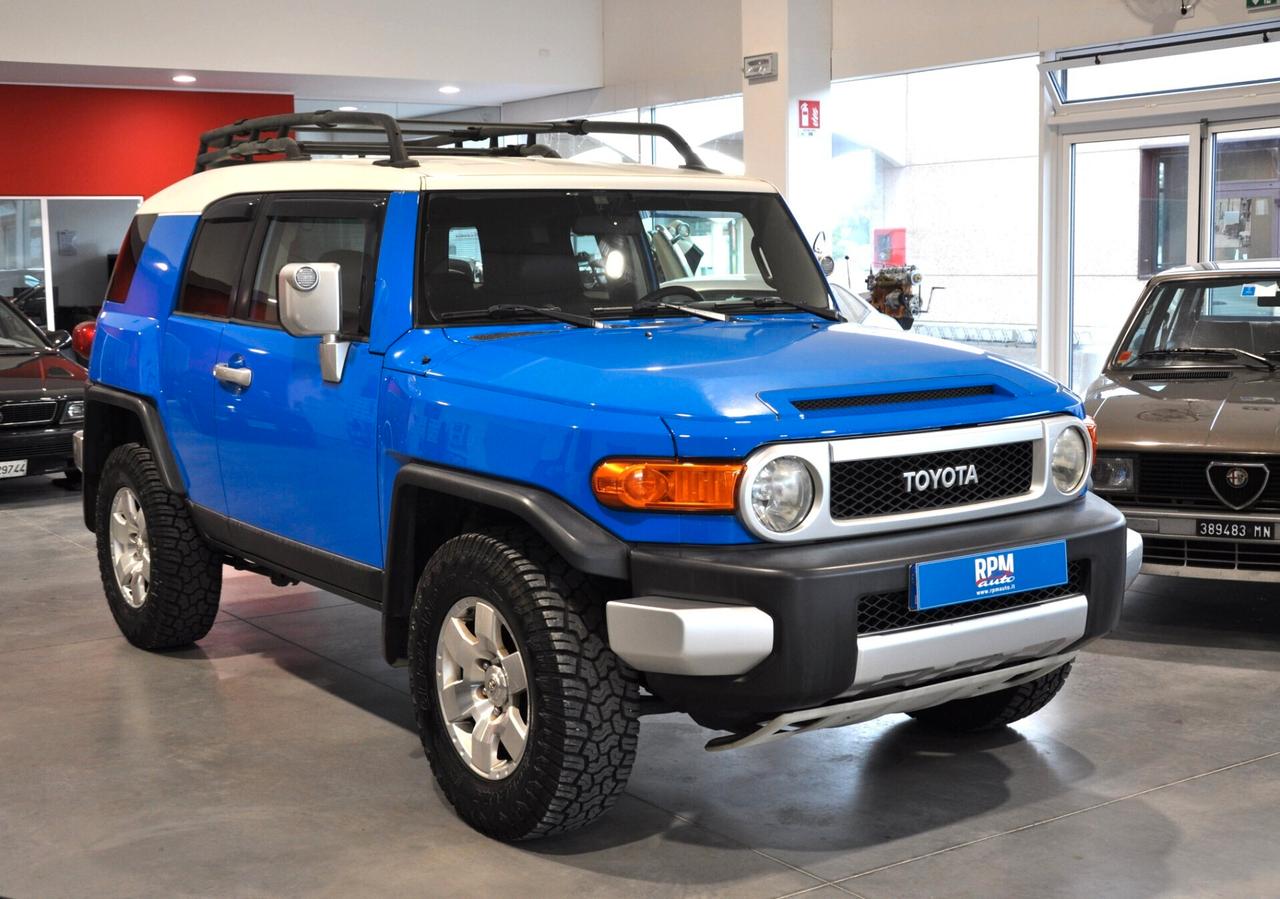 Toyota FJ Cruiser 4 WD
