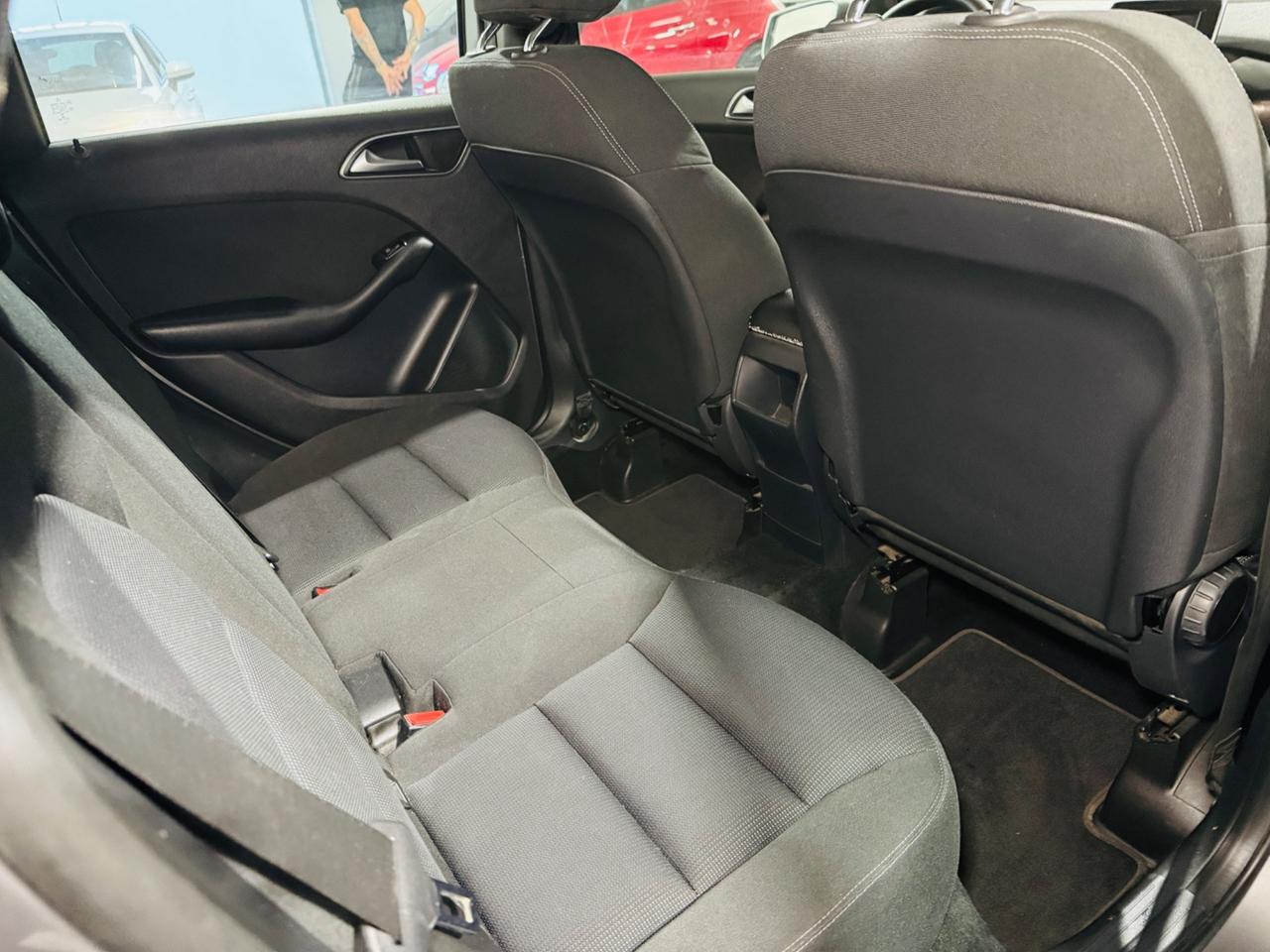 Mercedes-benz B 180 CDI*109CV*NEOPATENTATI*AUTOMATICA*