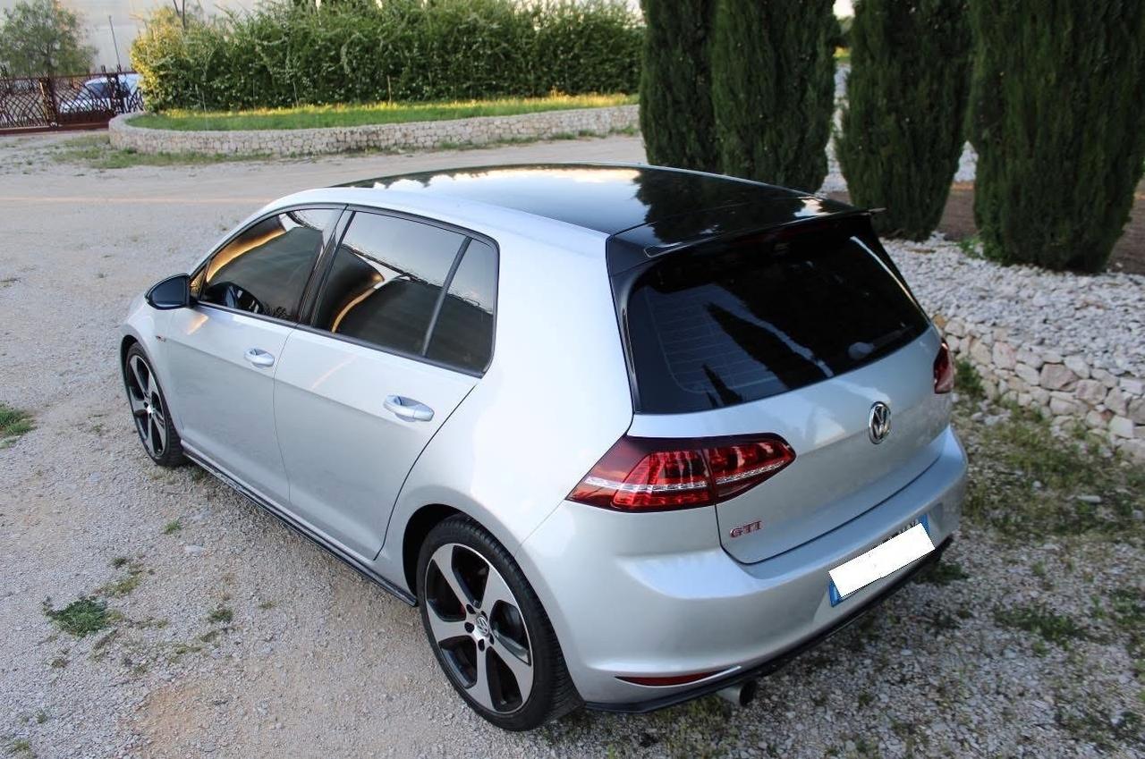 Volkswagen Golf GTI Golf GTI 2.0 TSI DSG 5p. BlueMotion Technology