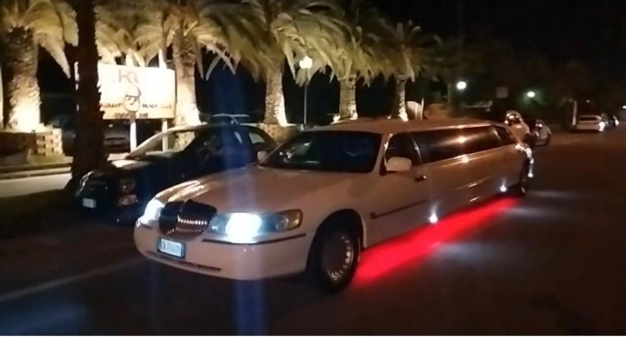 Lincoln LS Limousine