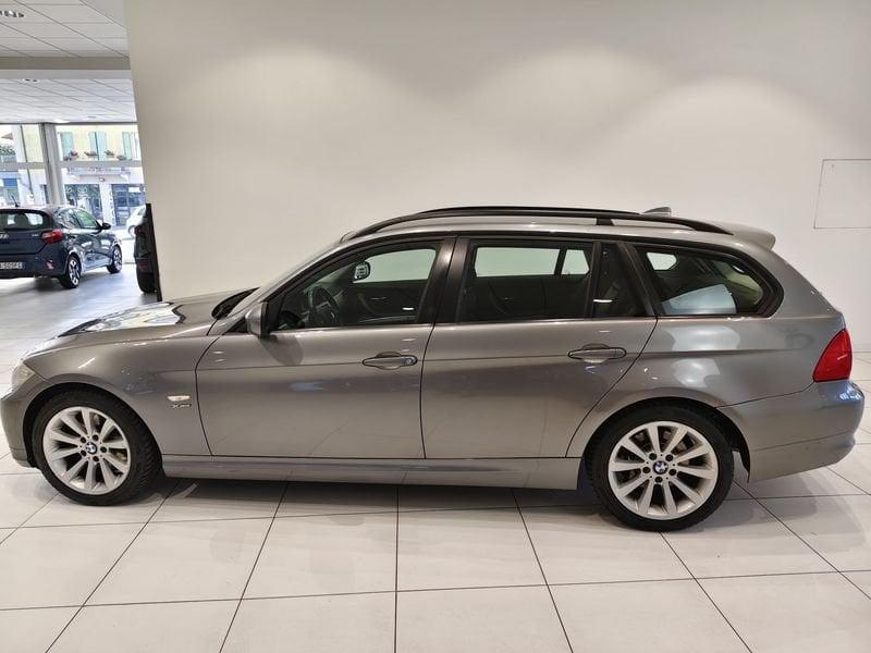 BMW Serie 3 320d CAT Touring xdrive Attiva*4x4*