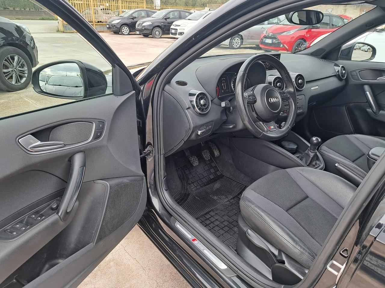 Audi A1 1.6 TDI 90 CV - 2014 S-LINE INTERNA E ESTERNA