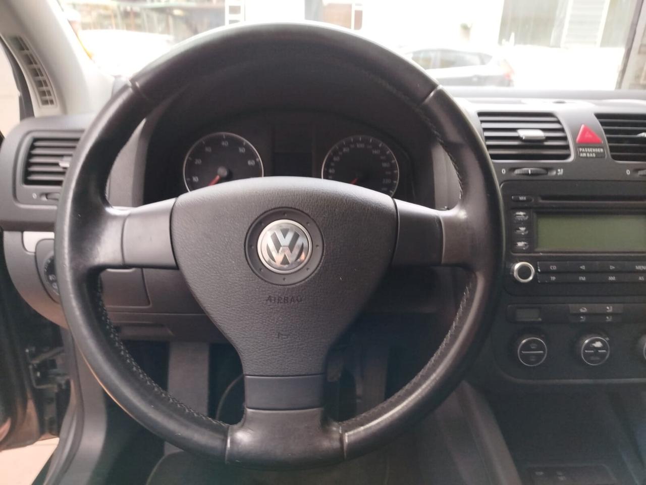 Volkswagen Golf 5p 1.6 fsi Sport, adatta a neop. Unico Prop.