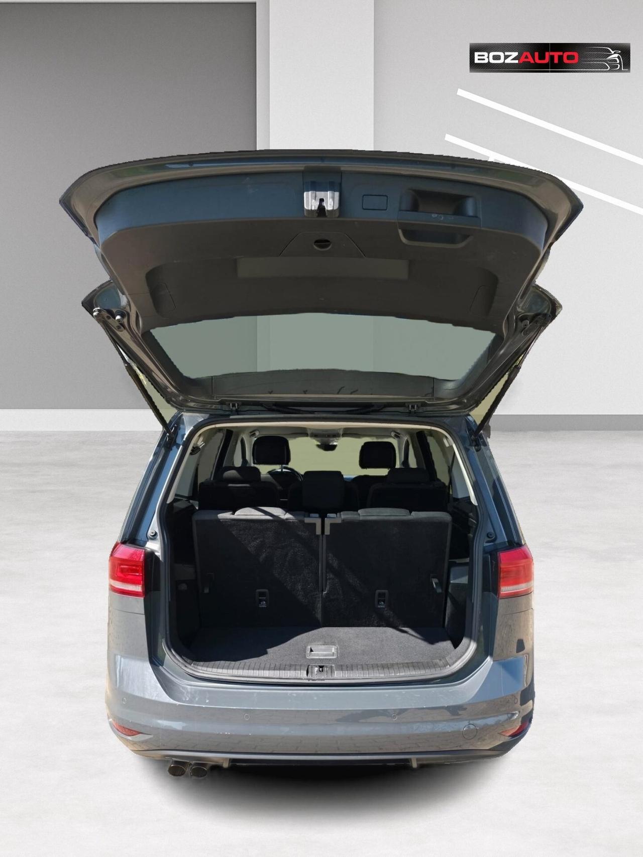 Volkswagen Touran 7 Posti 2.0 TDI 150 CV DSG Executive TAGLIANDI UFFICIALI