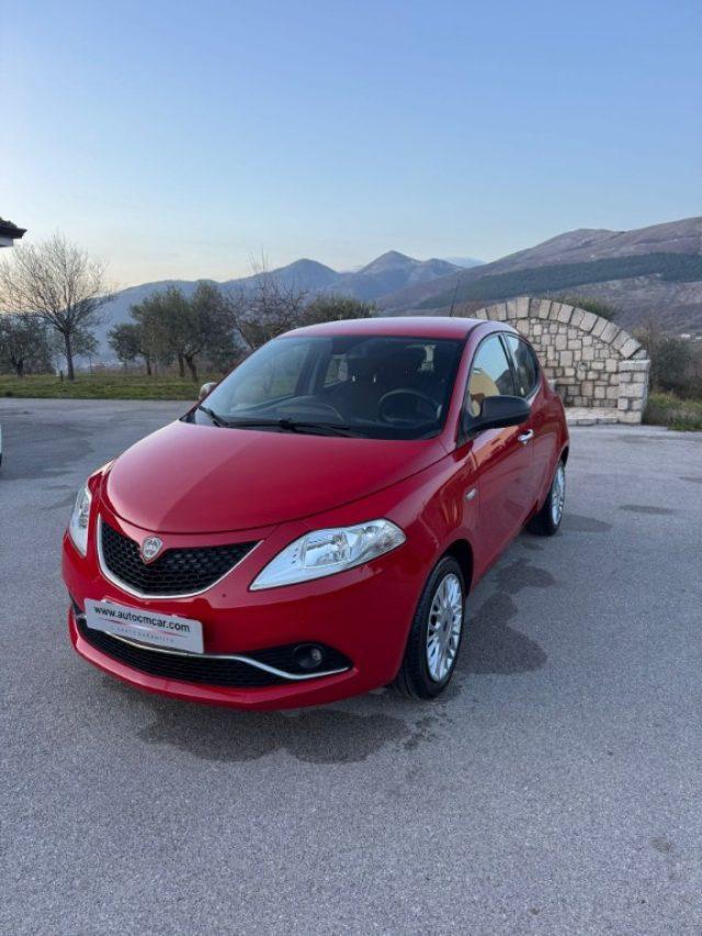 LANCIA Ypsilon 1.2 69 CV 5 porte GPL Ecochic Gold