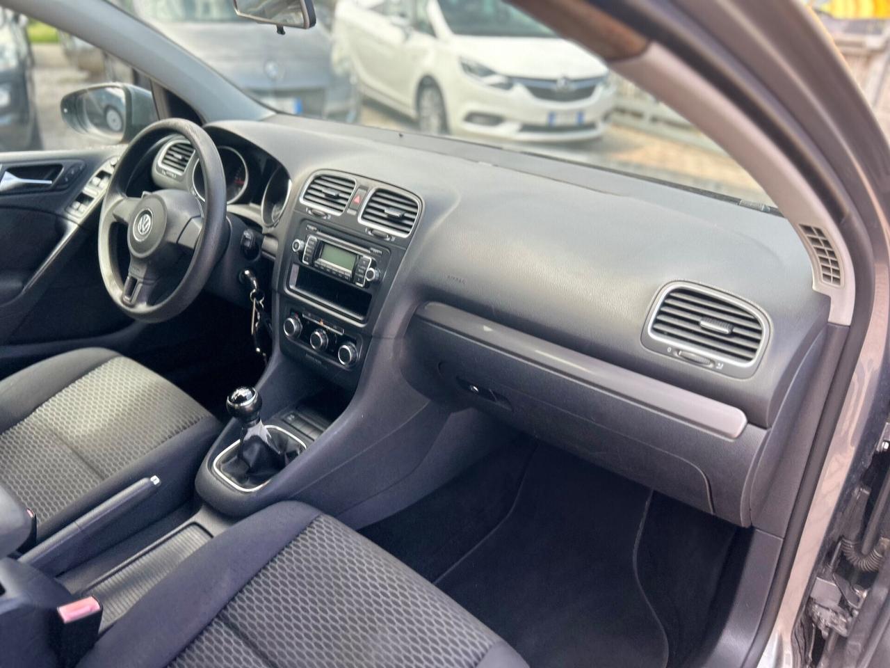 Volkswagen Golf 1.6 TDI DPF 5p. Highline