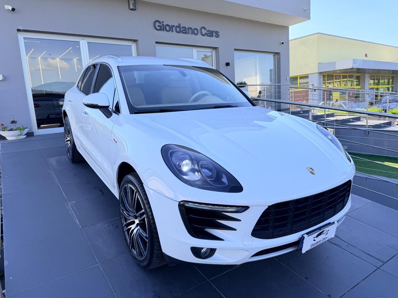 Porsche Macan 3.0 S Diesel white edition pari al nuovo