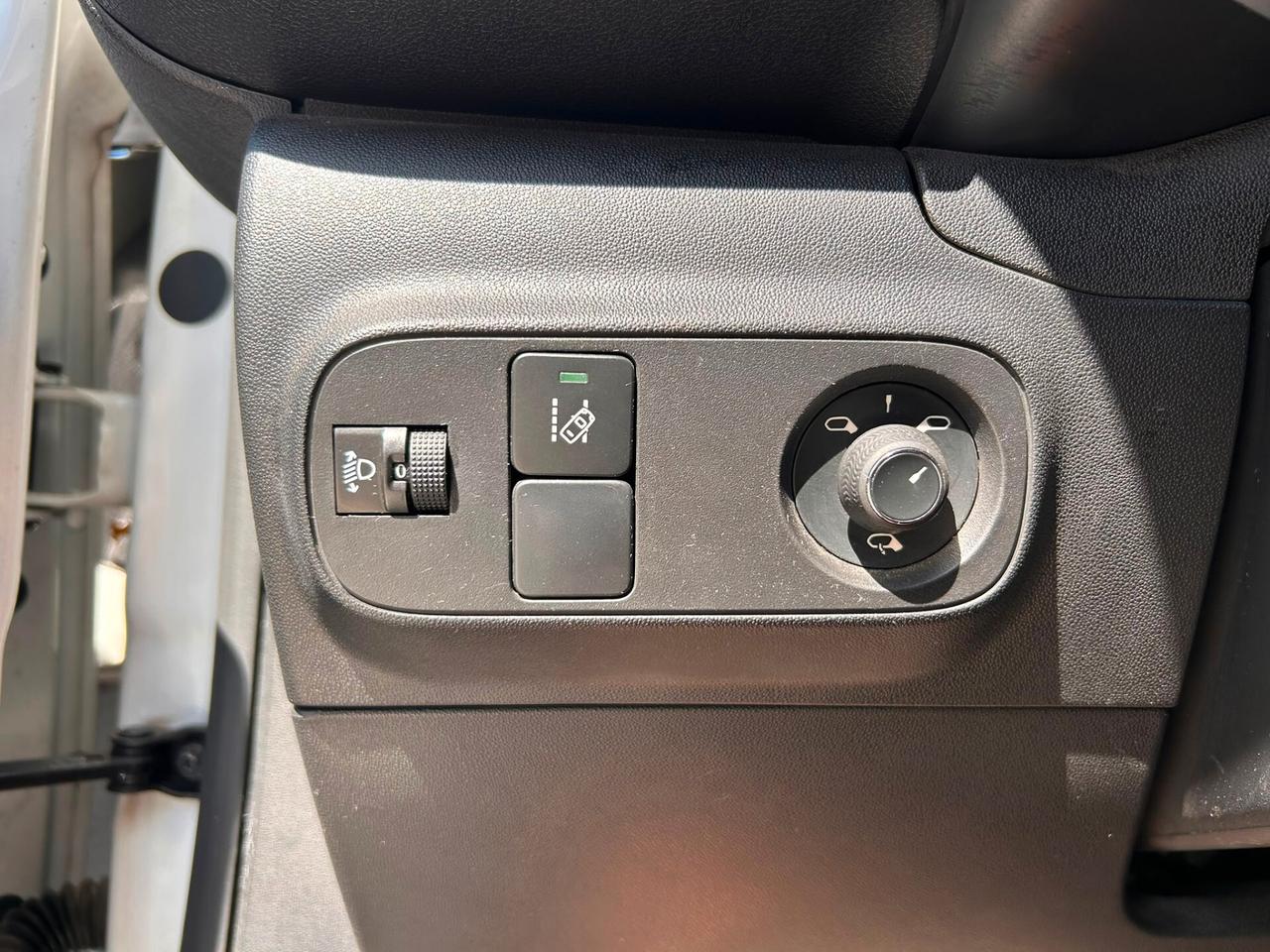Citroen C3 PureTech 83 S&S Shine DISTRIBUZIONE