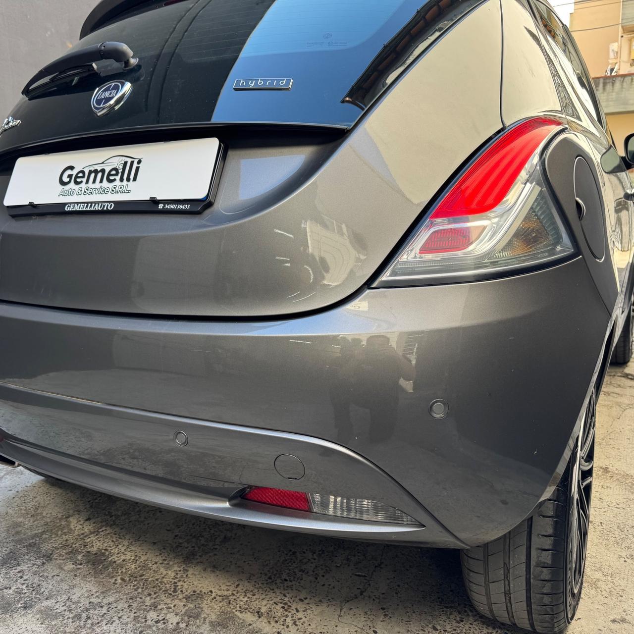Lancia Ypsilon GOLD 1.0 HYBRID