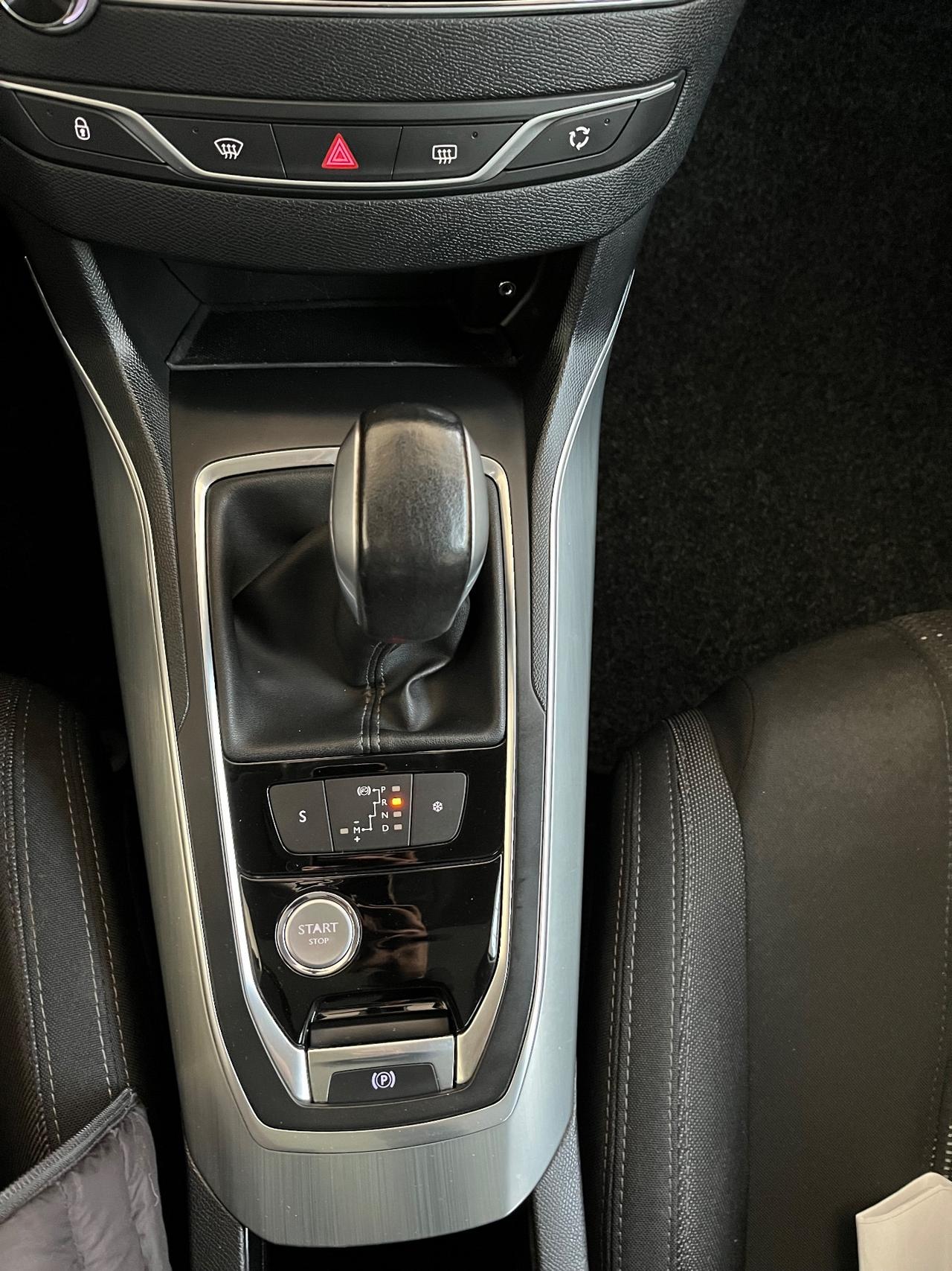 Peugeot 308 BlueHDi 120 S&S SW Business