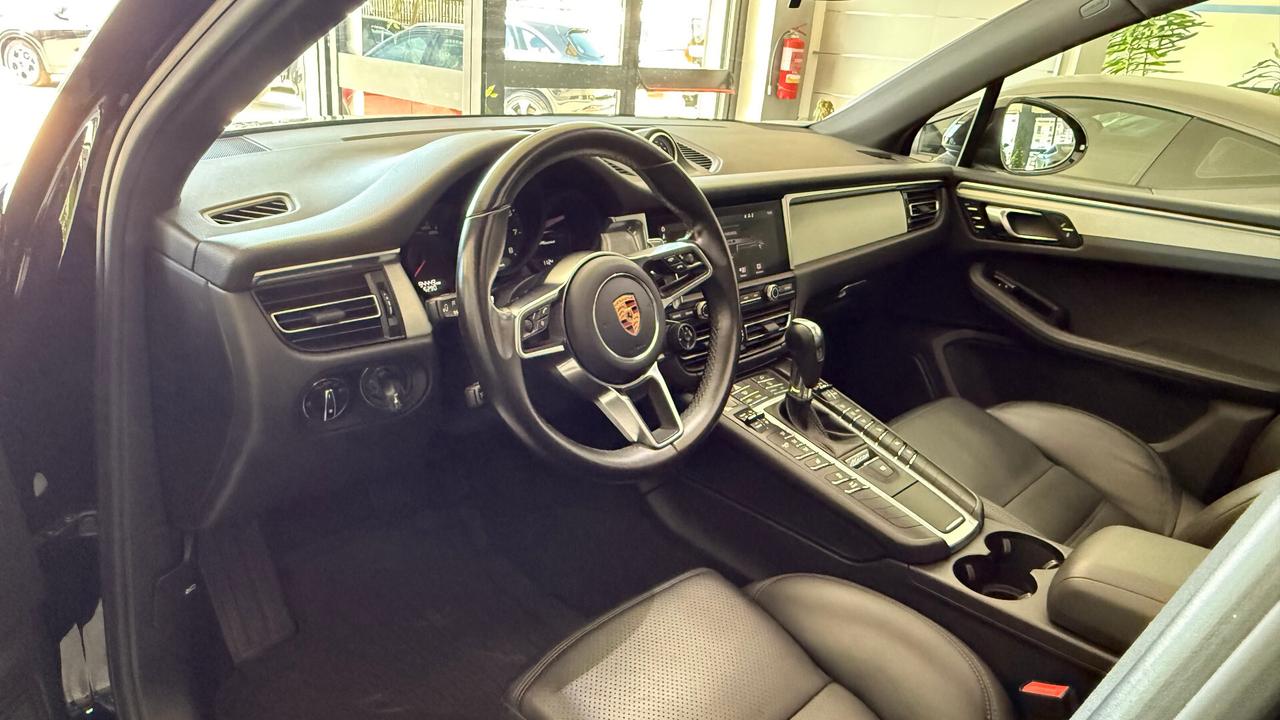 Porsche Macan 2.0 RESTYLING TETTO CERCHIO 21