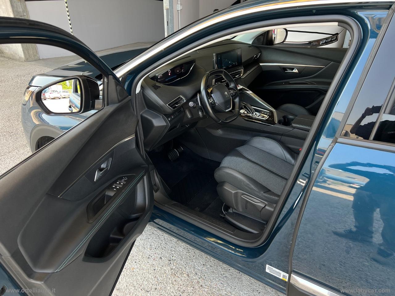 PEUGEOT 3008 PureTech Turbo 130 S&S EAT8 Allure IVA DEDUCIBILE