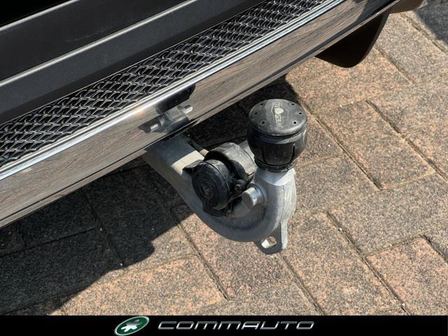 MERCEDES-BENZ GLB 200 d Automatic Premium