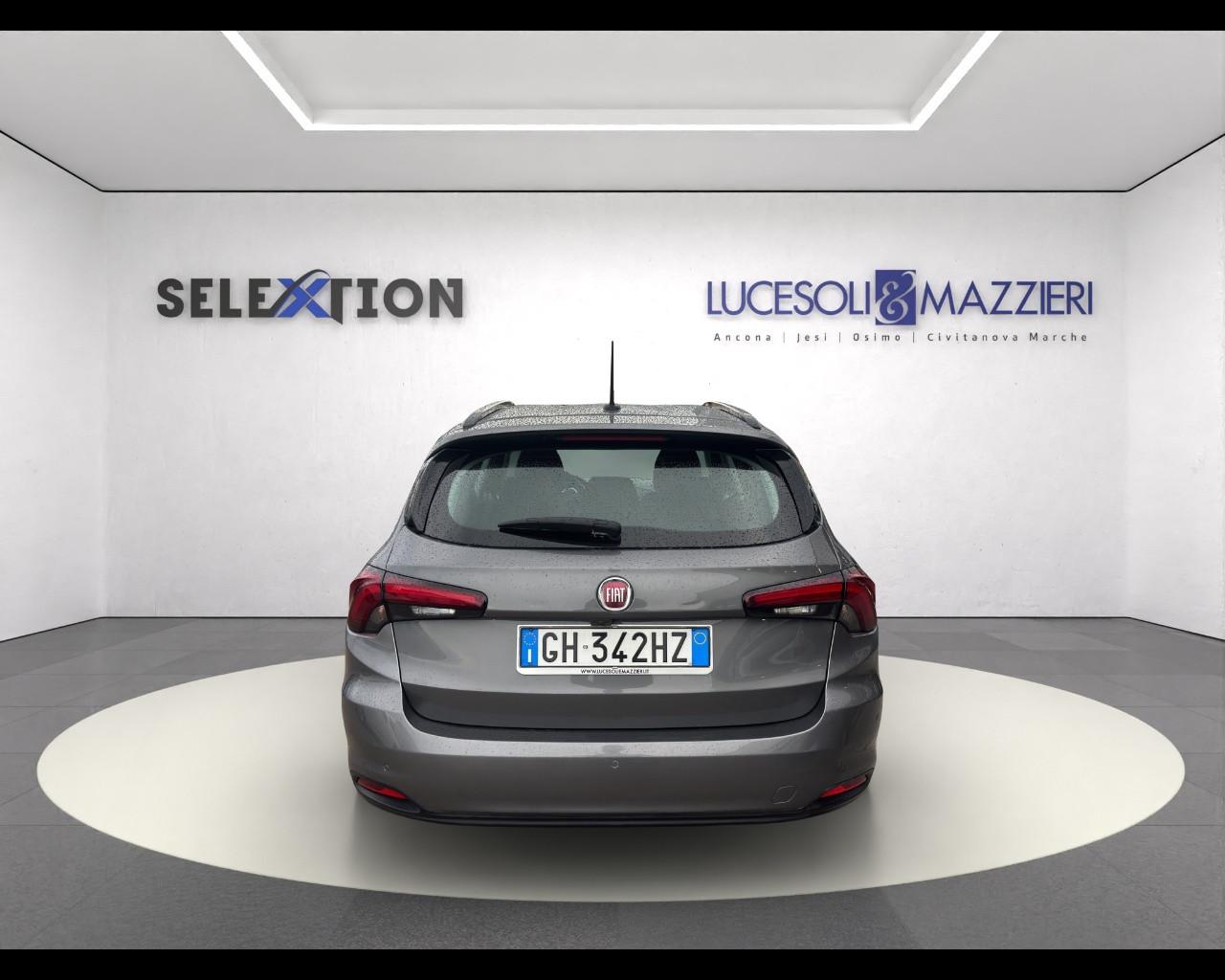 FIAT Tipo (2015-->) - Tipo 1.3 Mjt S&S SW Business