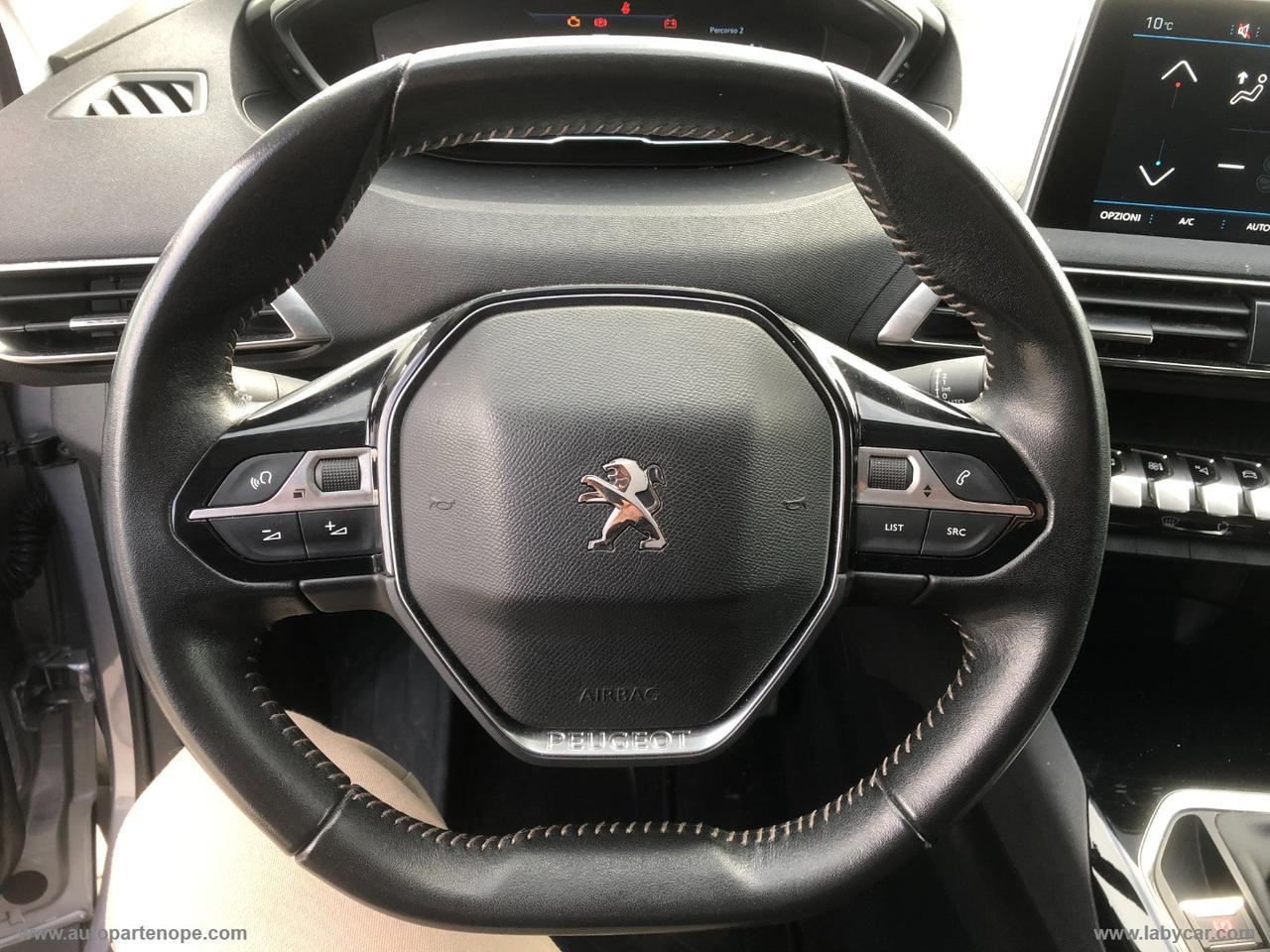 PEUGEOT 3008 BlueHDi 130 S&S Business