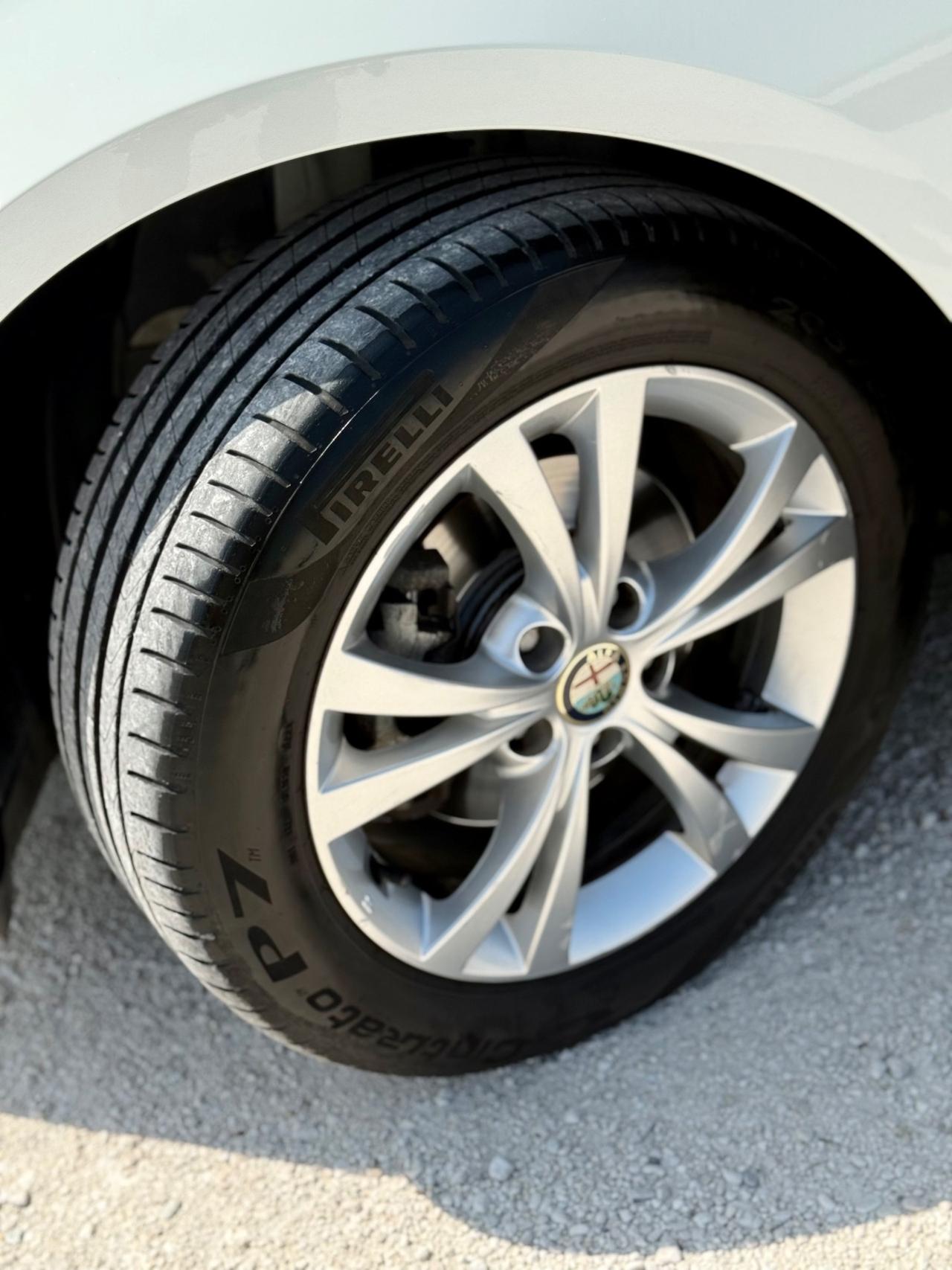Alfa Giulietta 1.6 JTDm-2 euro5 neopatentati UNIPROPRIETÀ