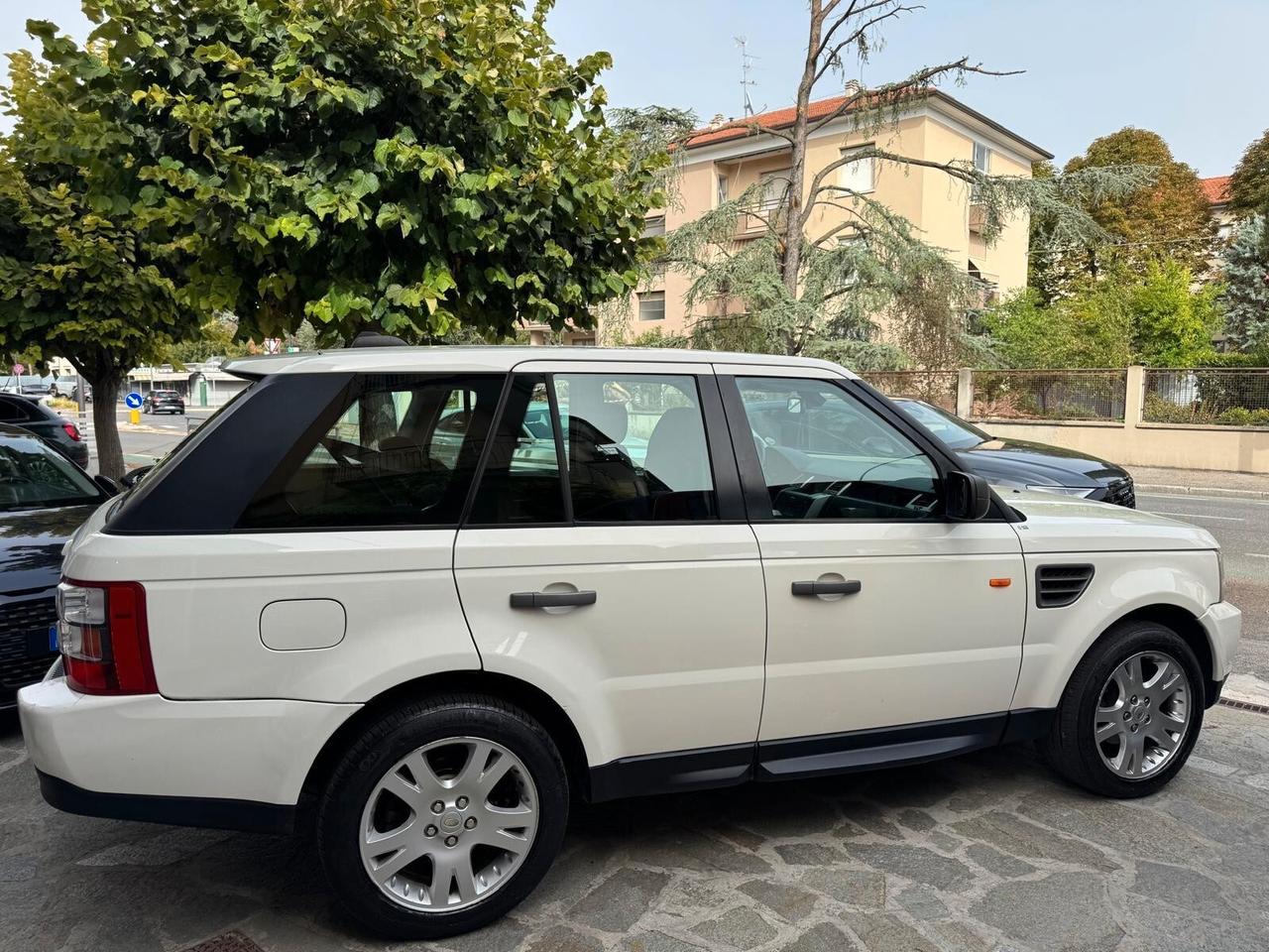 RANGE ROVER SPORT 2.7 TDV6 HSE