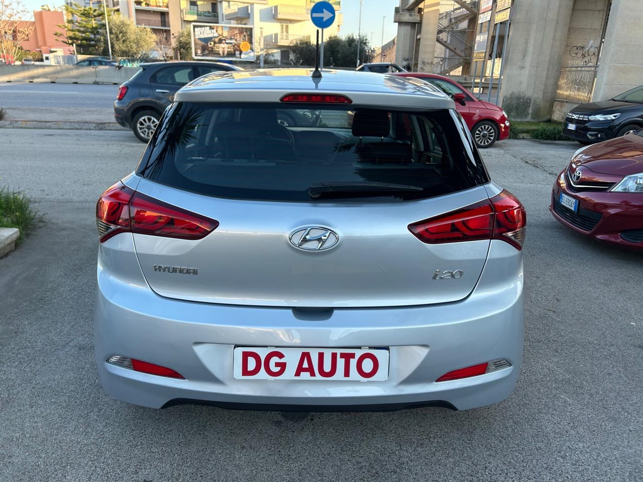 Hyundai i20 1.2 benzina 84 CV 2017