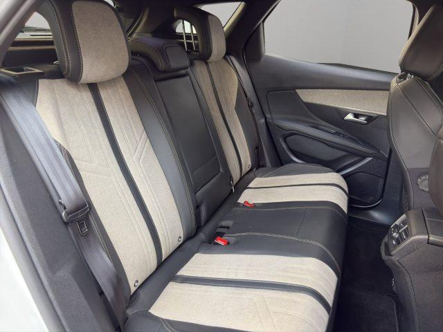 PEUGEOT 3008 1.6 Hybrid Phev 225cv e-EAT8 Allure